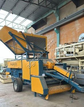Прицепной комбайн  3-х рядный для сбора арахиса BAGDATLI BM FTM 1300