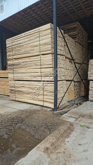 Доска пиломатериал 2-го сорта (дюймовка 25 мм) из г. Урень (Нижегородская обл.)