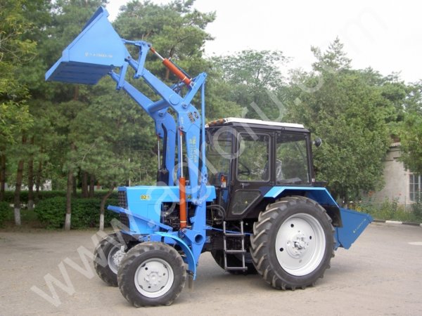 Погрузчик навесной фронтальный ПКУ-08-0 (КУН-10) с ковшом 0,8 м3