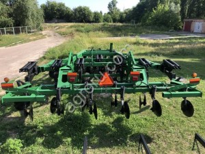 Глубокорыхлитель John Deere 2700 - 5 лап 3.8 метра