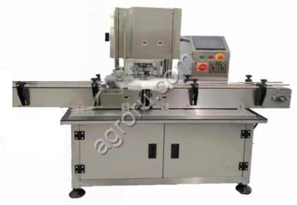 Машина автоматической закатки жестебанок с тушенкой, мясопродуктами.