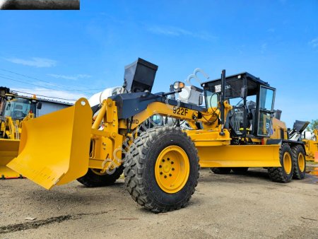 Автогрейдер SEM 922F (полный привод)