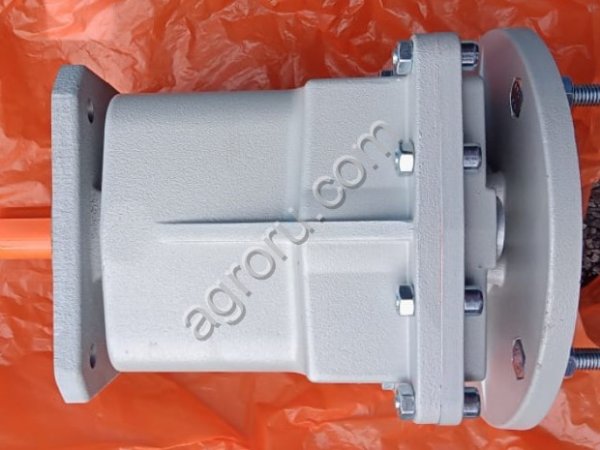 Редуктор CMG012F160 (i=17.86) D20 IEC71B5
