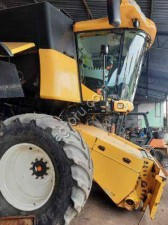 Комбайн зерноуборочный New Holland TC5070