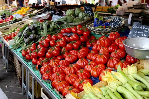 Сезон огурцов и помидоров закончился: цены пошли вверх