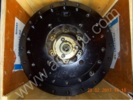Редуктор хода без мотора на PC200-7 20Y-27-00300