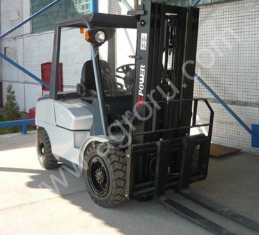 Погрузчик вилочный FG-20