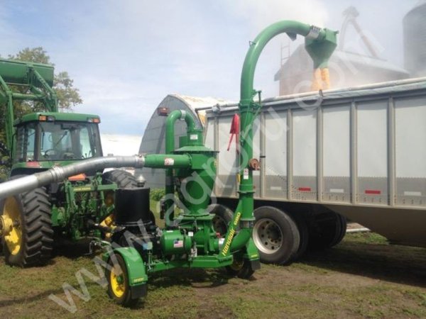 Пневматический транспортер зерна (перегружатель)