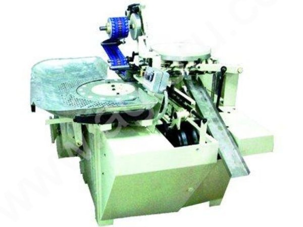 ED-10 NAGEMA ЗАВЁРТОЧНАЯ МАШИНА ДЛЯ КУПОЛООБРАЗНЫХ КОНФЕТ «САШЕ»