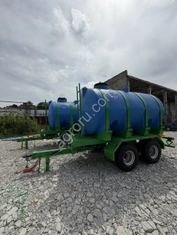 Полуприцеп - цистерна тракторный универсальный ПУ-11 (11м3 - пластиковая бочка с мотопомпой)