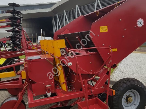 КАРТОФЕЛЕСАЖАЛКА Л-207 (ПРИЦЕПНАЯ 4-РЯДНАЯ)