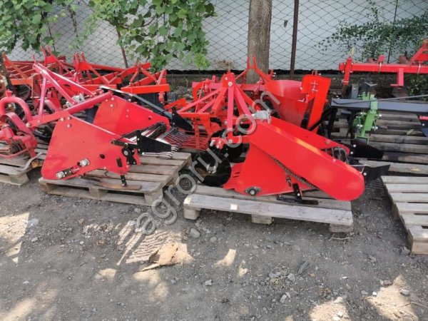 Картофелекопалки на японские мини-трактора