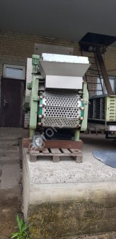 Косточко-выбивная -машина