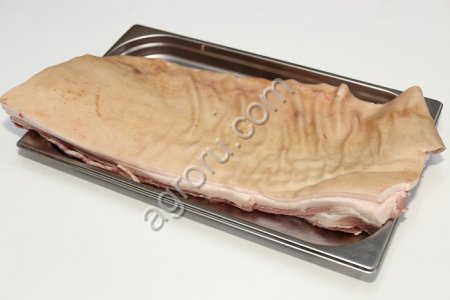 Грудинка свиная на кости на шкуре