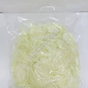 Лук репчатый очищенный кольцами в вакуумной упаковке