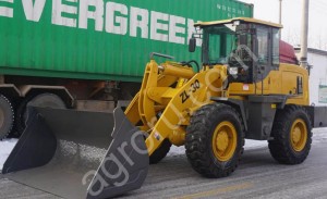 Фронтальный погрузчик XCMG ZL30