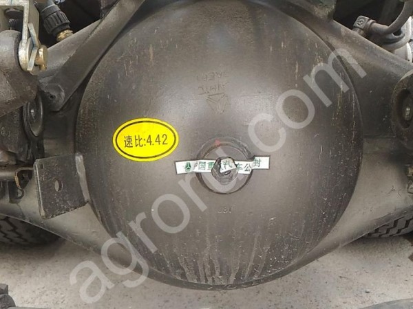 Тягач HOWO A7 6×4  ZZ4327V3247Q