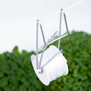 Крючок с роликом и шпагатом для приспускания и подвязки растения (намотка 24м)