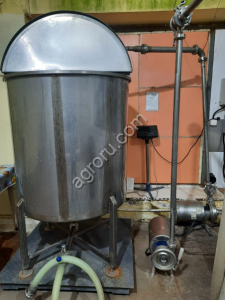 Комплект oбopудoвания для приема и взвешивaния молoка