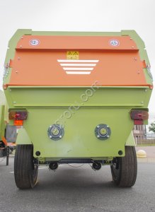 Измельчитель-раздатчик кормов МИРК-130