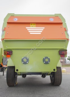 Измельчитель-раздатчик кормов МИРК-130