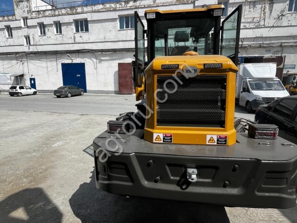 Фронтальный погрузчик МКСМ ZL-30