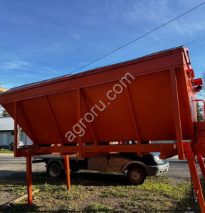 Разбрасыватель съёмный для песка, соли и т.д.