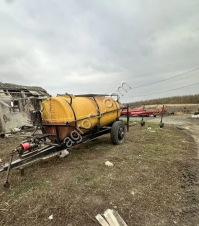 Опрыскиватель прицепной 4000 литров