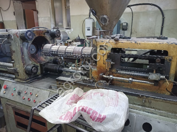 Термопластавтомат Д3031