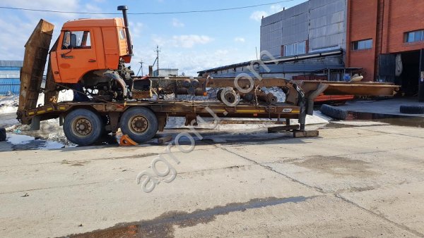 трал ЧМЗАП-, 2013г.в. + с/т Урал + п/прицеп НЕФАЗ- длина-14,5м. ОТС!