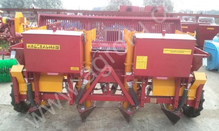 КАРТОФЕЛЕСАЖАЛКА Л–202-01 c туками