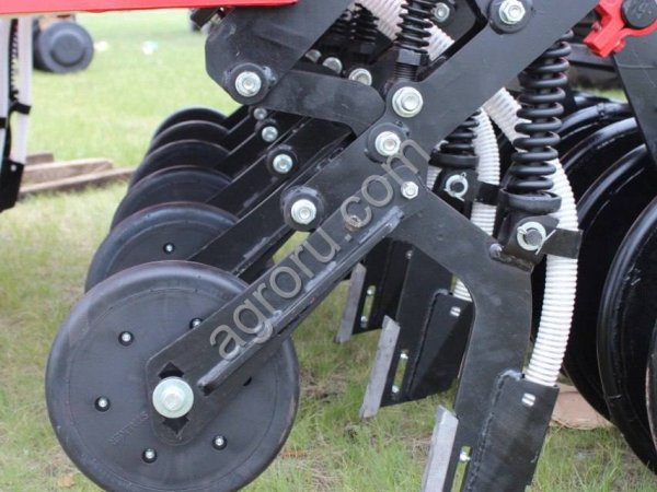 Сеялка СКП-3 (копирующий сошник)