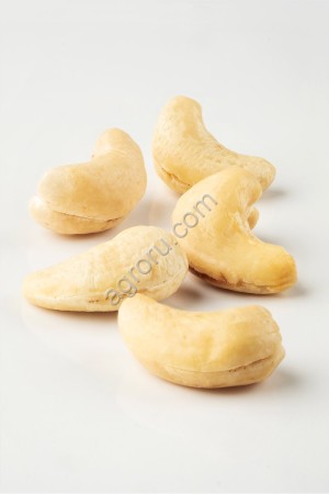 Кешью жареный целый