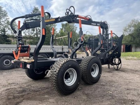 Полуприцеп ППЛ-12 лесовозный тракторный с манипулятором Р60М