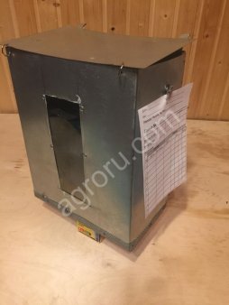 Кормушка для кроликов 2-х секционная, 8 литров