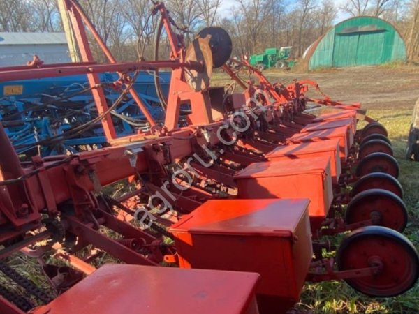 Сеялка свекловичная сст 12 Б