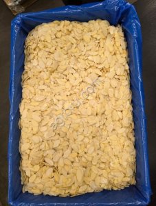 Миндальные лепестки