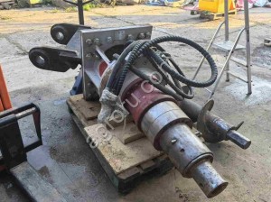 Гидровращатель для экскаватора PB rock ADU 1500