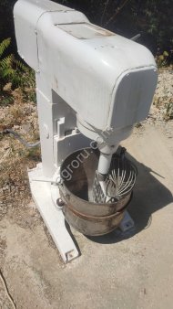 Миксер трёх скоростной 60литровый