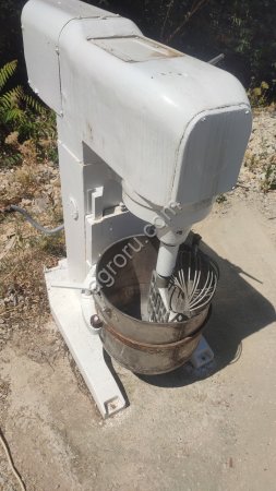 Миксер трёх скоростной 60литровый