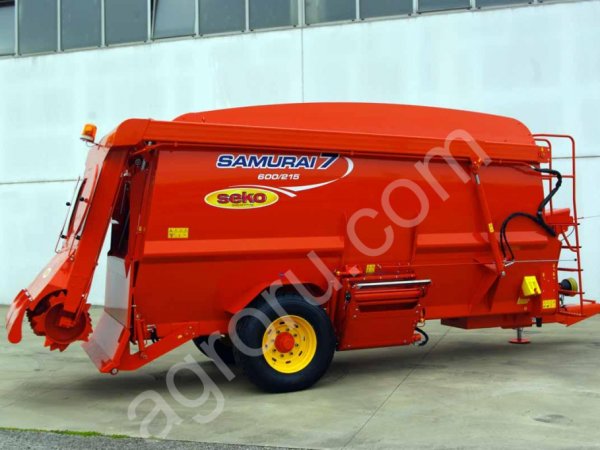 Горизонтальный смеситель-кормораздатчик SEKO SAMURAI 7 с фрезой
