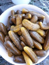Бочковые соленые огурцы