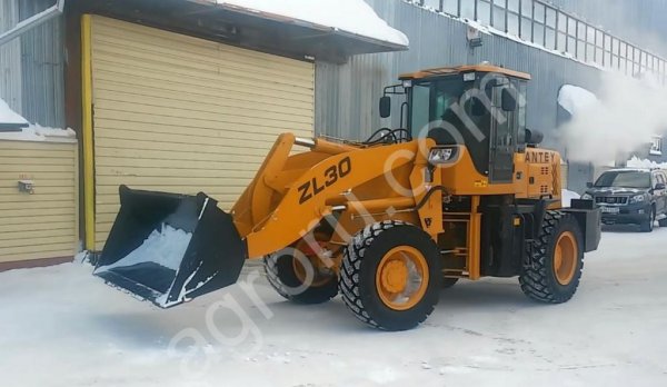Фронтальный погрузчик Antey ZL30