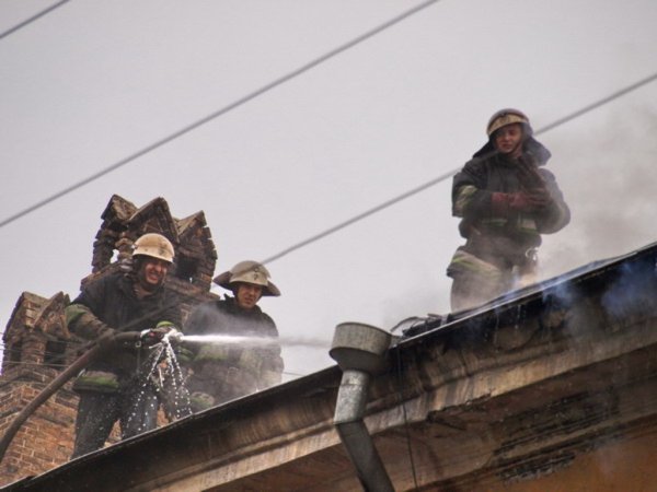 На Алтае горел цех по переработке рыбы