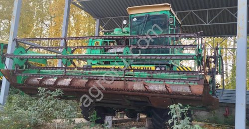 Комбайн Ростсельмаш Дон 1500Б