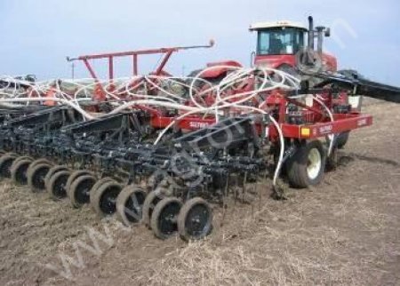 Пневматическая стерневая сеялка-культиватор Salford 580