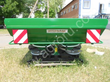 центробежный двухдисковый разбрасыватель минеральных удобрений РМУ 900