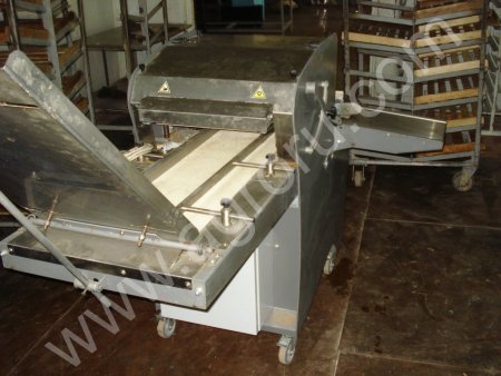 хлеборезательная машинна