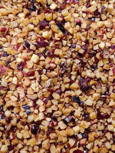 Слива замороженная c косточкой, кубик, половинка