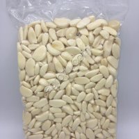 Чеснок очищенный (1 кг) в в/у